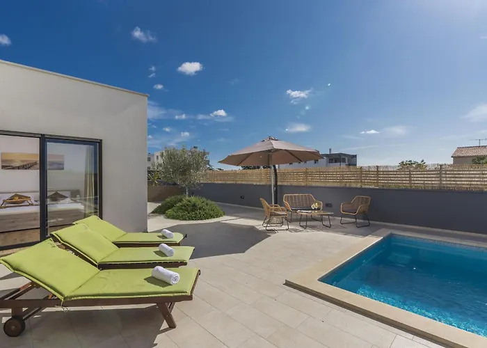 Villa Modern Ol&ju For 9 Persons In Only 1.5 Km From The With Pool Heating *